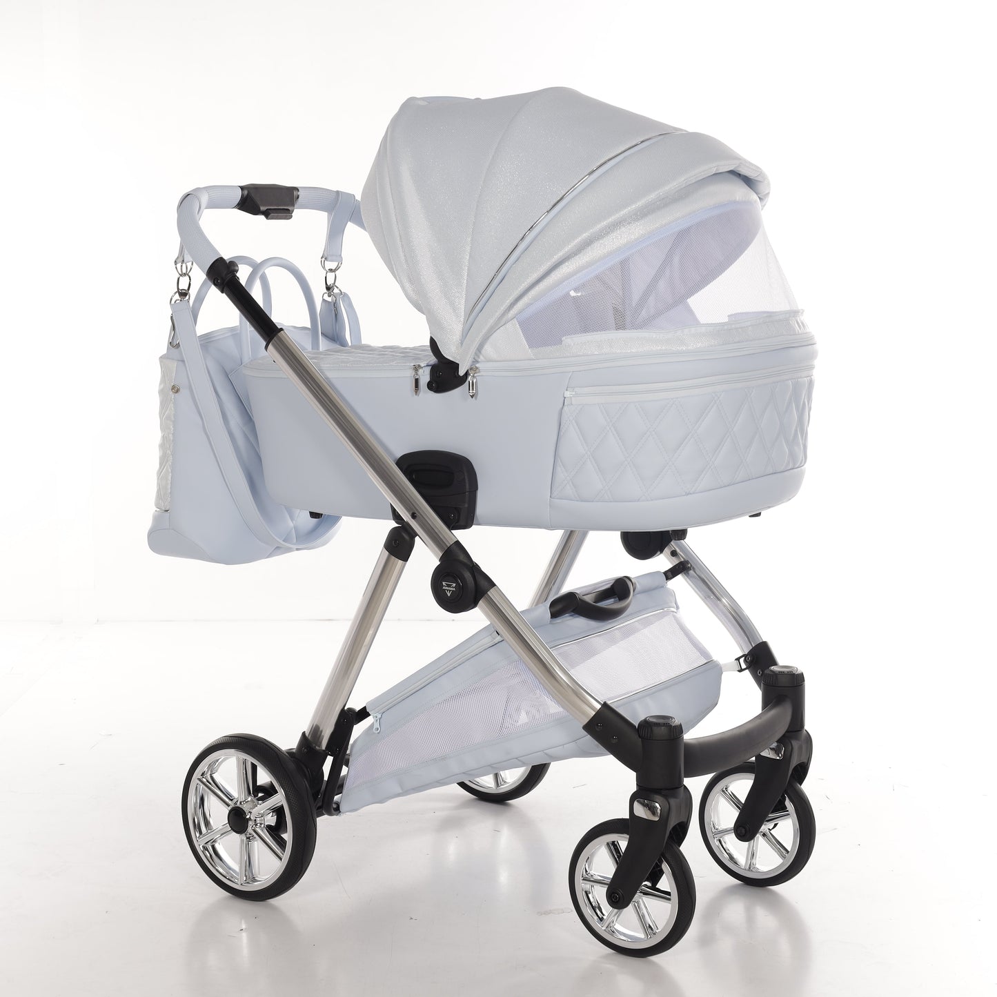 Junama Diamond Ellegante Lamé Kombi-Kinderwagen
- BABYBLUE